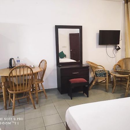 Oasis Beach Resort Negombo Eksteriør billede