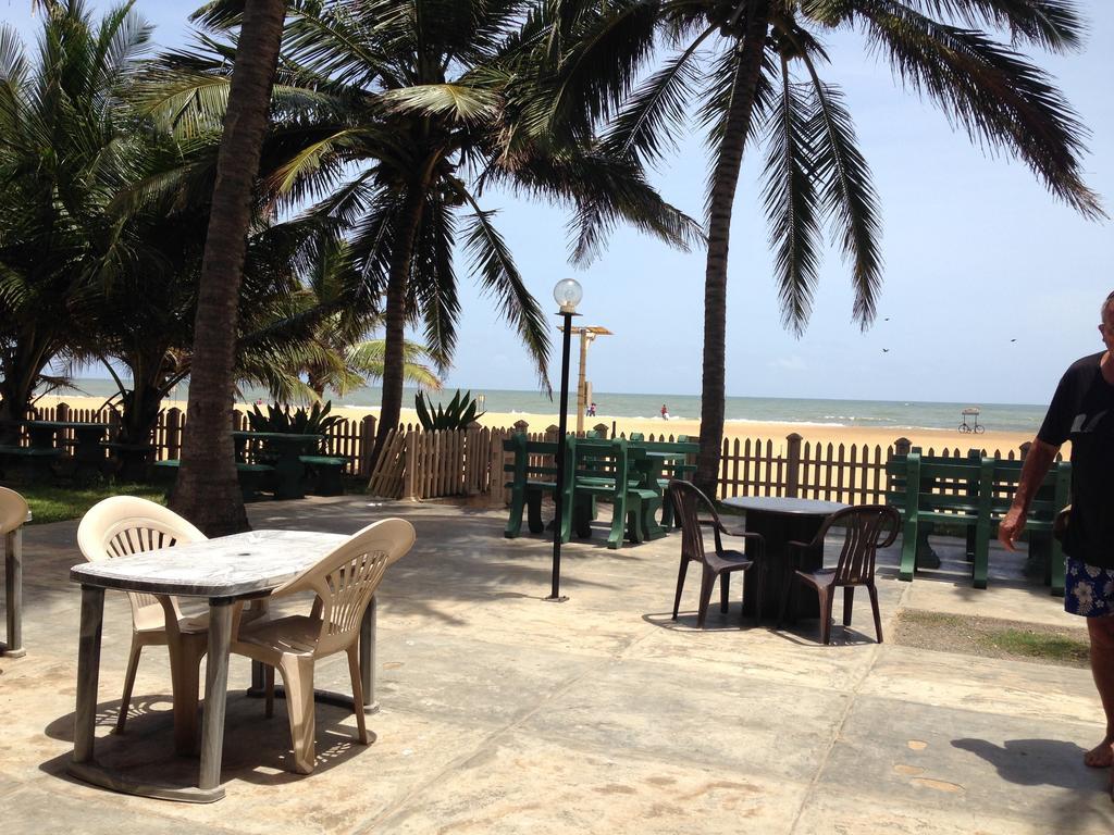 Oasis Beach Resort Negombo Eksteriør billede