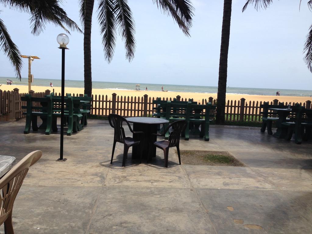 Oasis Beach Resort Negombo Eksteriør billede