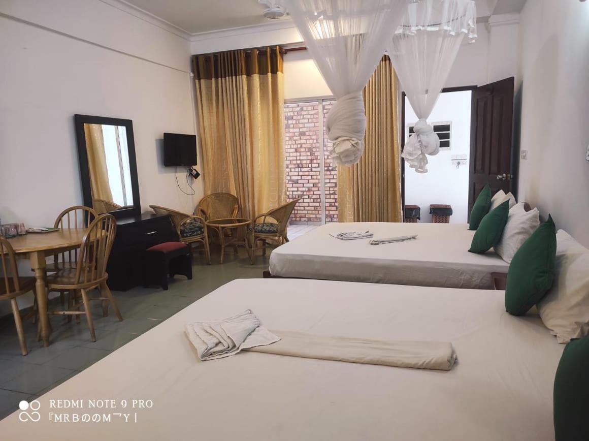 Oasis Beach Resort Negombo Eksteriør billede