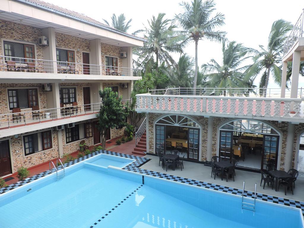Oasis Beach Resort Negombo Eksteriør billede