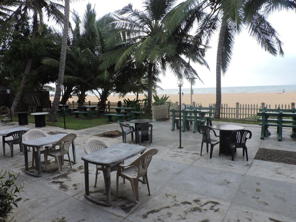 Oasis Beach Resort Negombo Eksteriør billede