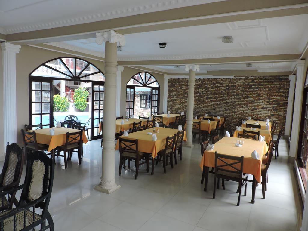 Oasis Beach Resort Negombo Eksteriør billede
